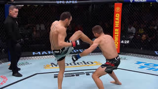 Дэймон Джексон финишировал Пэта Сабатини в самом начале боя!