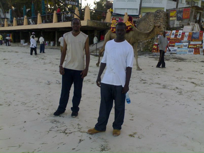 Erik Omondi фото №1