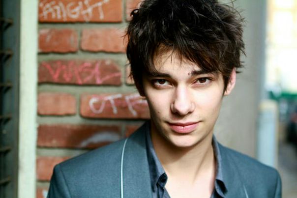 Devon Bostick фото №43