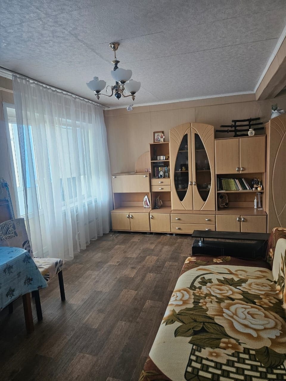 г. Алчевск
Продается 2-х комнатная квартира по улице Дунауйварошская , район (Техникума).
8-й этаж/ 9-ти этажного дома, установка лифта стоит по пла...